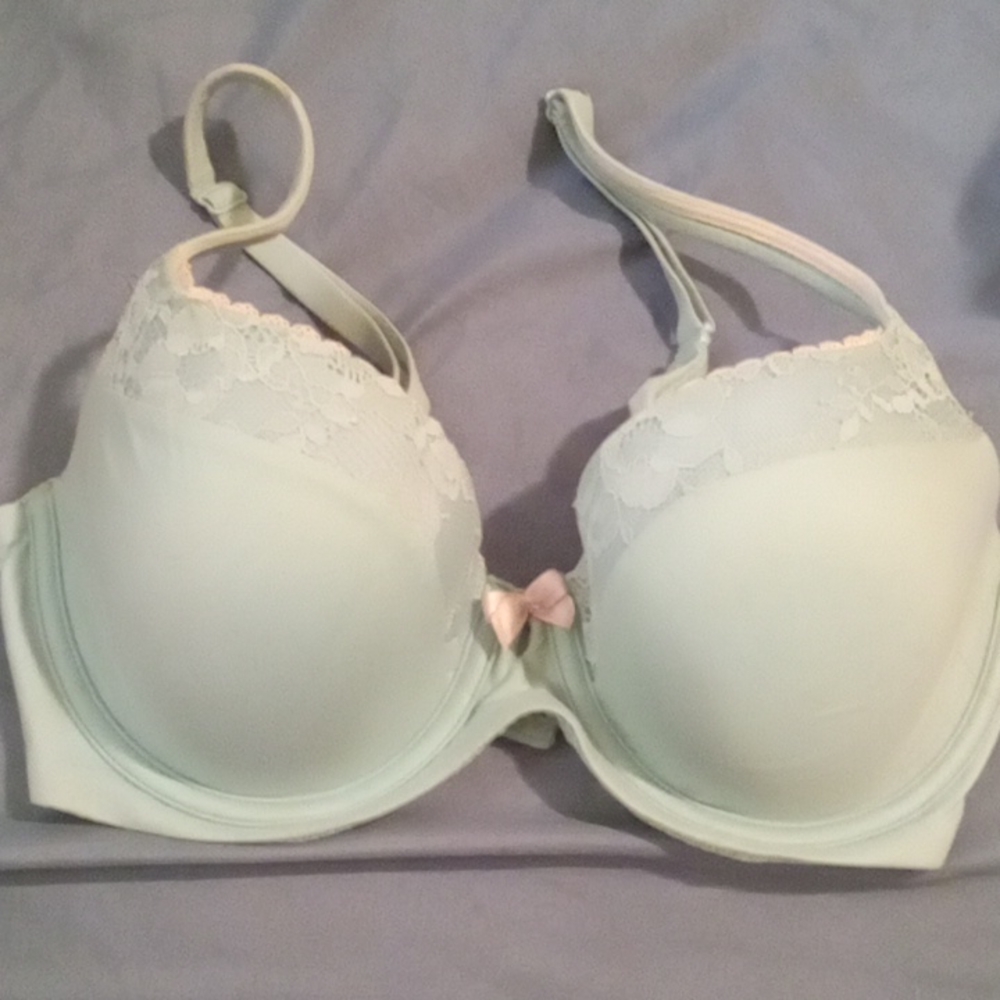 Victoria Secret 36C Bra